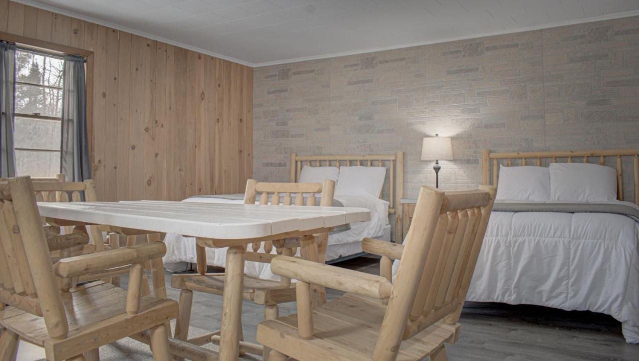 North Creek Lodge At Gore Mountain Bakers Mills ภายนอก รูปภาพ