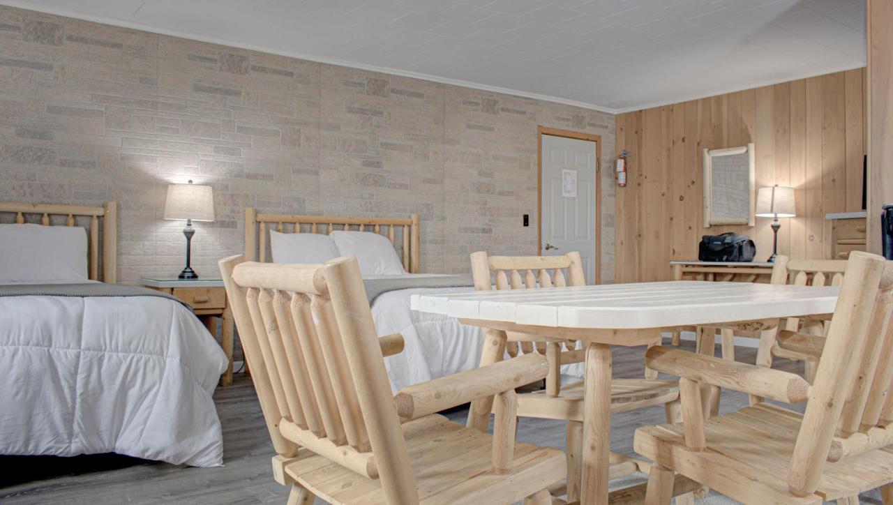North Creek Lodge At Gore Mountain Bakers Mills ภายนอก รูปภาพ