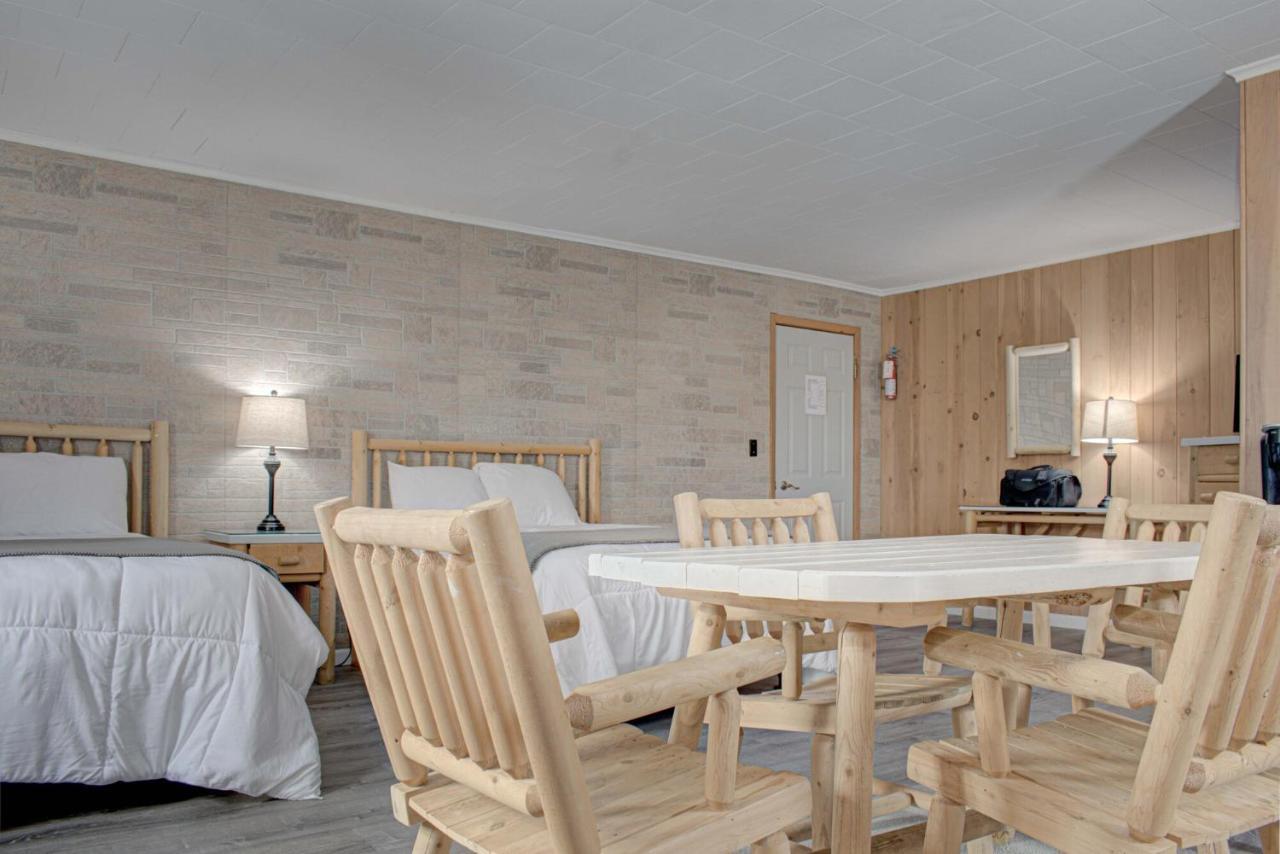 North Creek Lodge At Gore Mountain Bakers Mills ภายนอก รูปภาพ